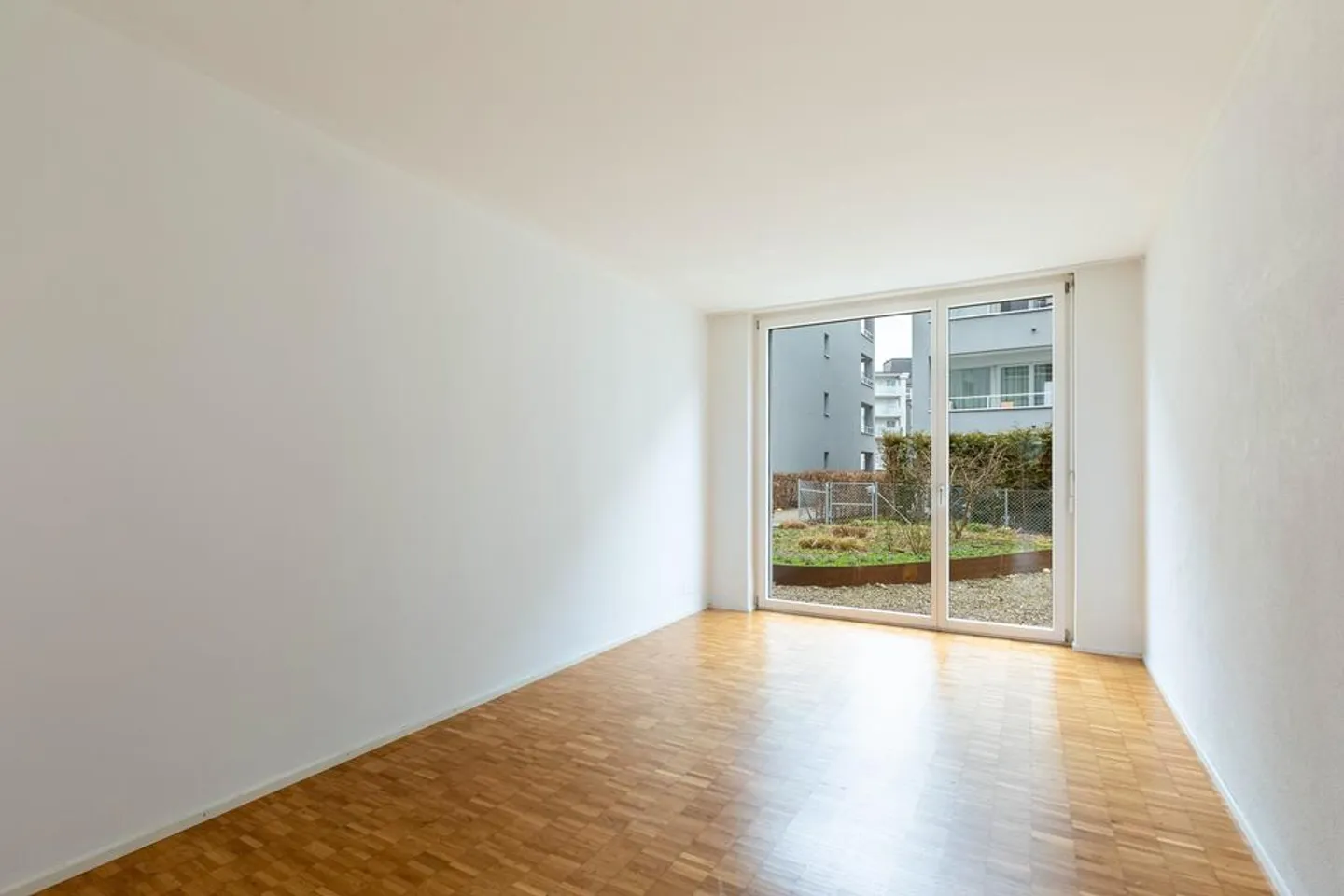 Your new feel-good oasis in Zurich! - Photo 2 of 5