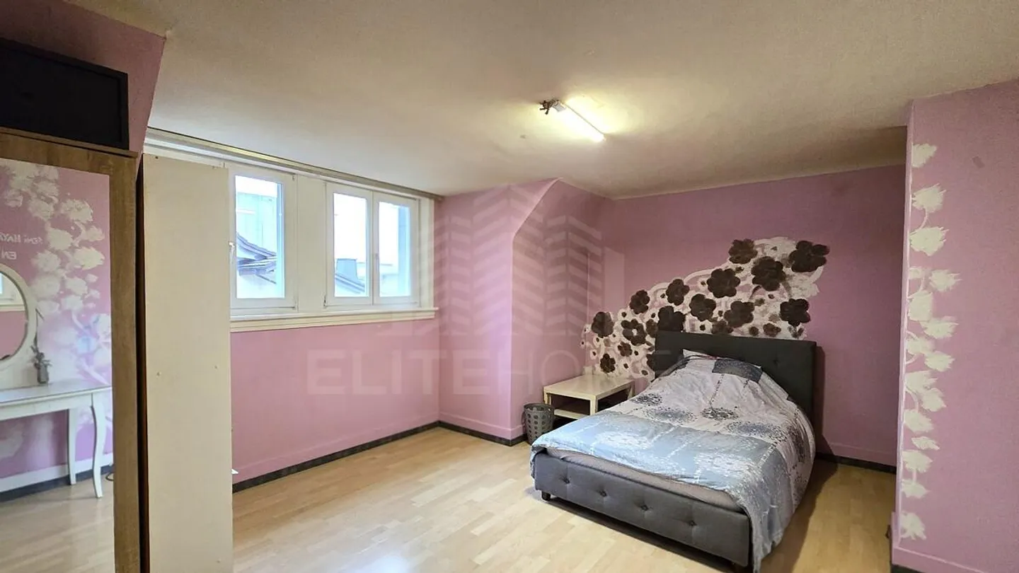 EINFAMILIENHAUS IN BESTER LAGE MIT MÖGLICHKEIT ZUR INDIVIDUELLEN AUFWE - Foto 4 von 6