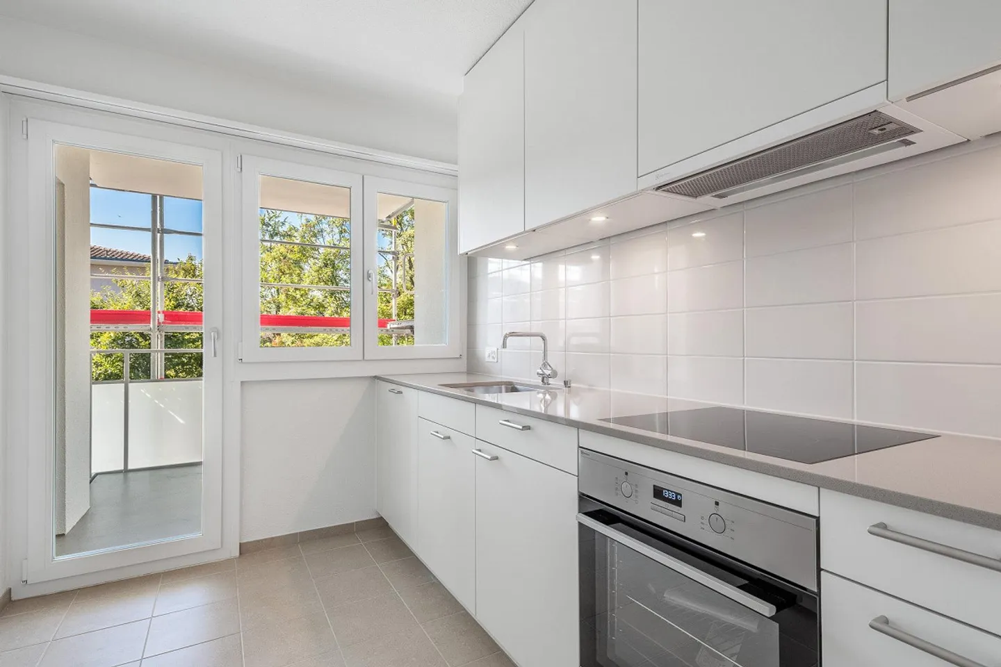 Geräumige Wohnung mit Balkon - Foto 4 von 6