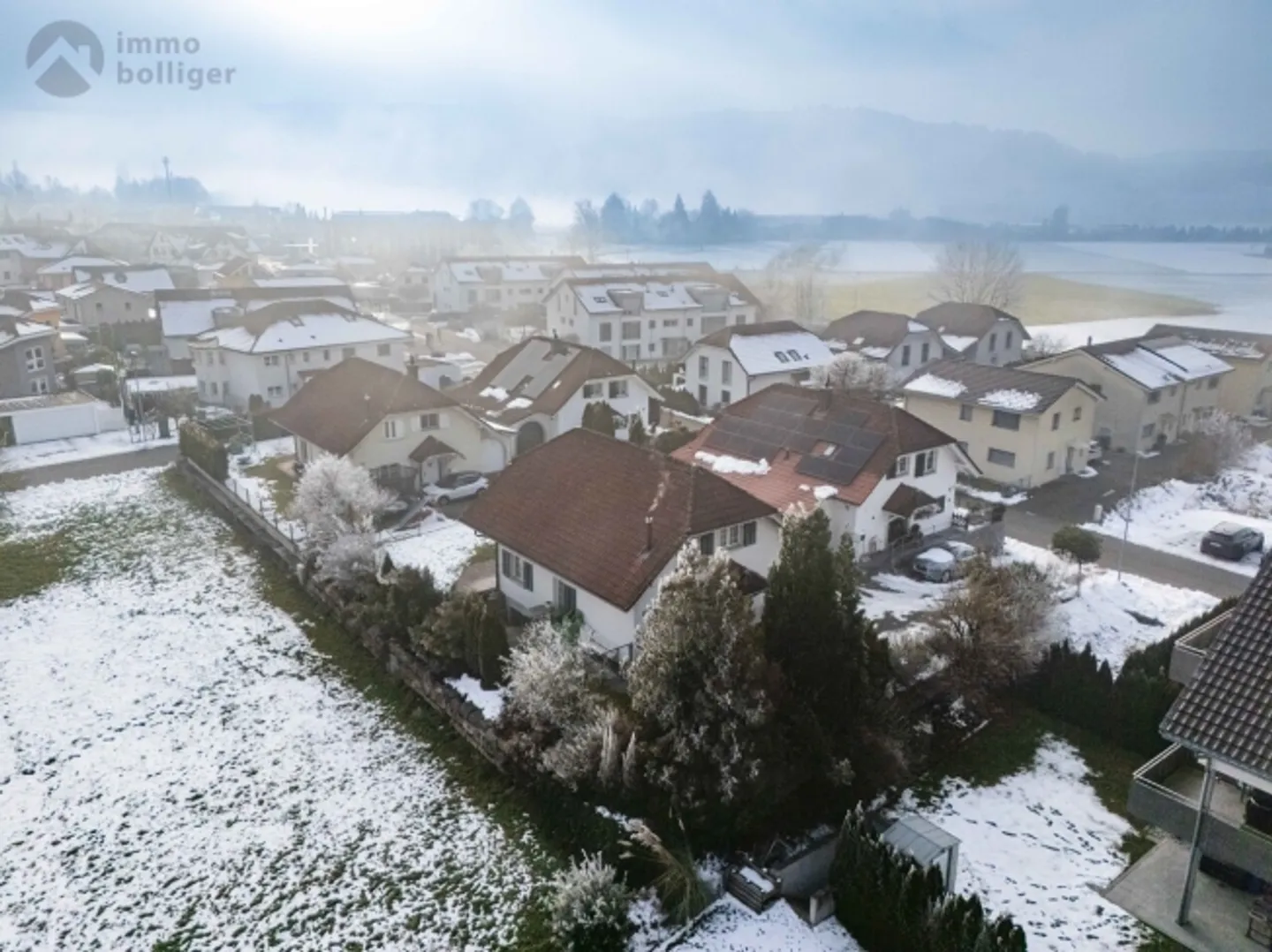 A Place to Feel Good - Spacious, Bright, and Child-Friendly - Photo 2 of 14