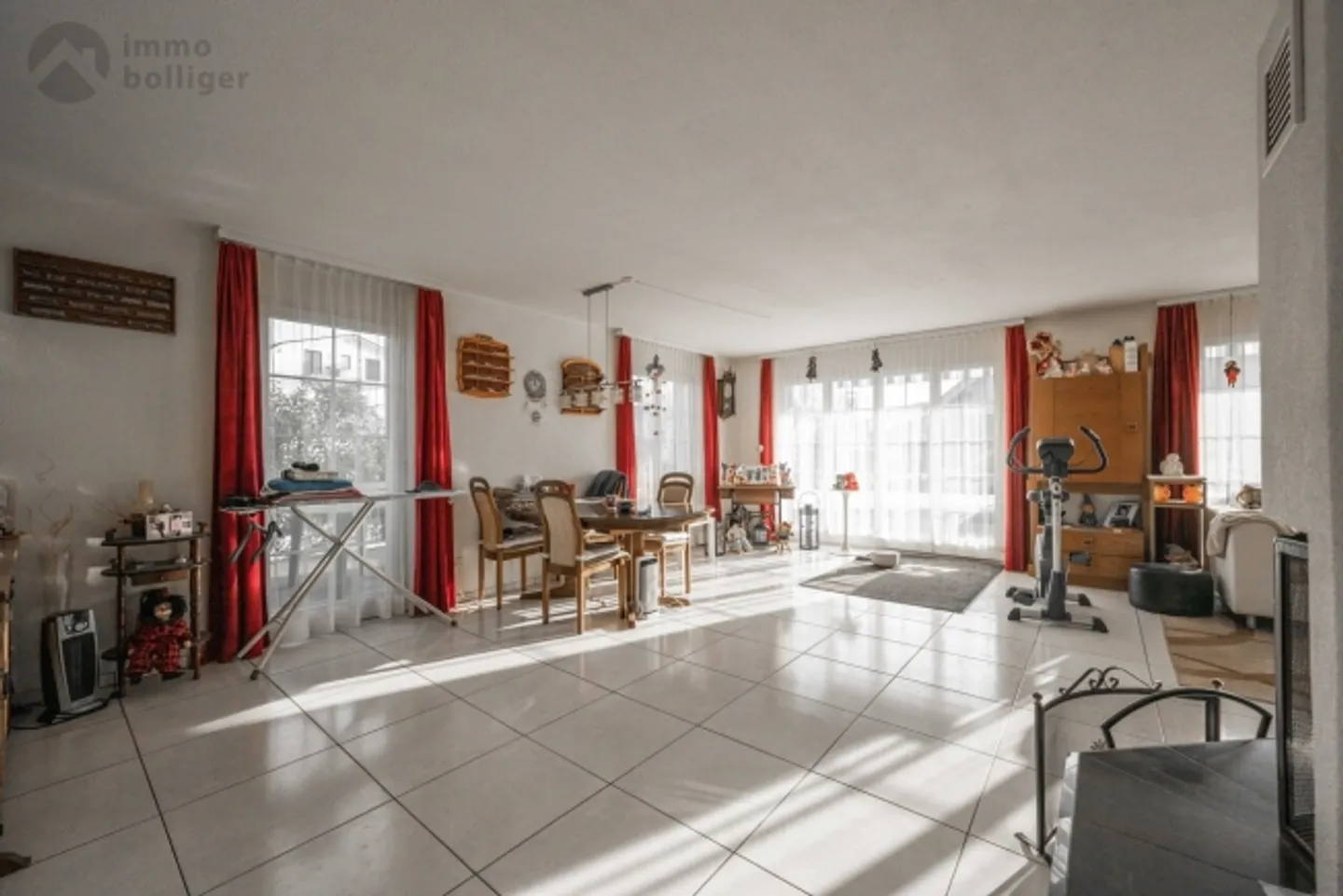 A Place to Feel Good - Spacious, Bright, and Child-Friendly - Photo 3 of 14