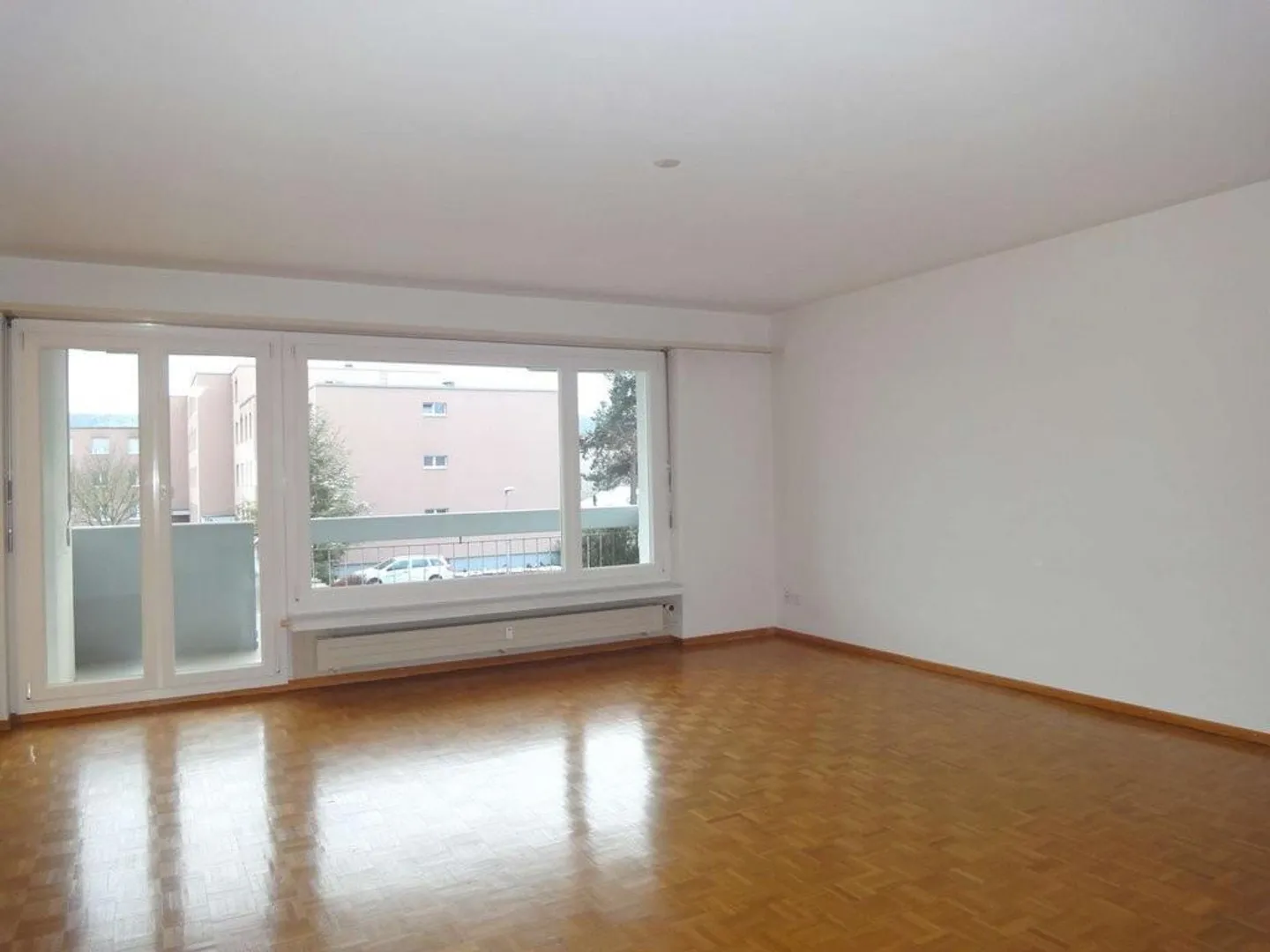 Geräumige Wohnung in ruhiger Lage - Foto 2 von 7