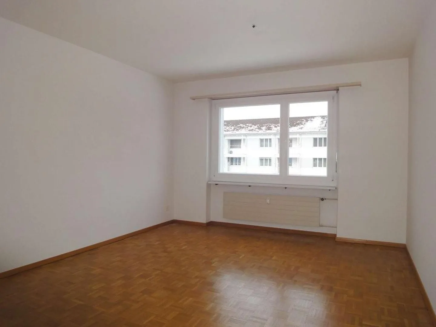 Geräumige Wohnung in ruhiger Lage - Foto 3 von 7