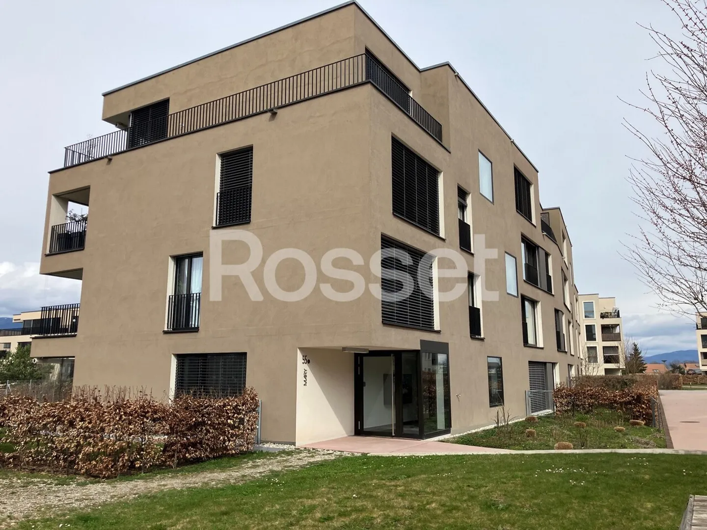 Appartement moderne avec jardin privé - Photo 1 sur 1