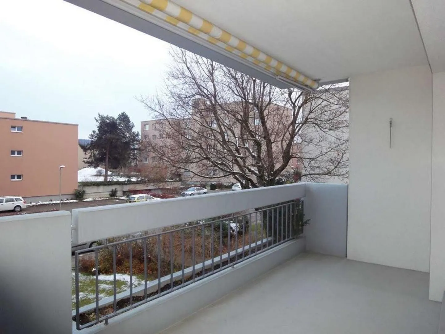 Geräumige Wohnung in ruhiger Lage - Foto 7 von 7