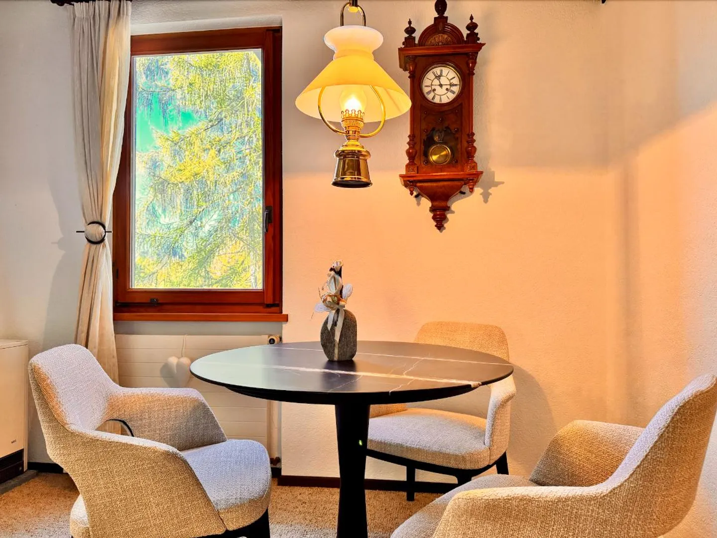 4 Room Single Family House - Photo 2 of 5