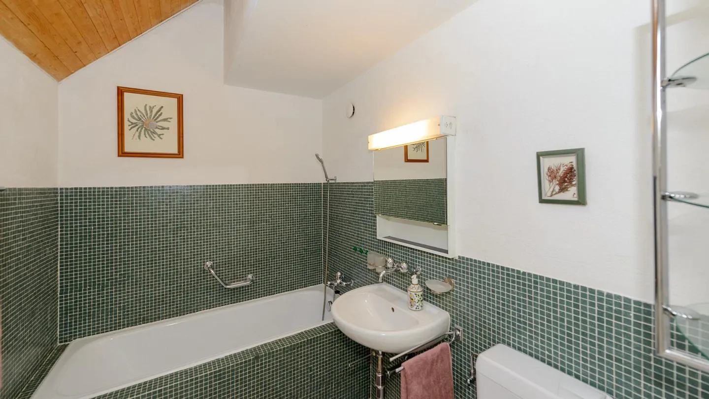 Casa a schiera adatta alle famiglie con piscina, area giochi e spazio ricreativo condiviso - Foto 10 di 12