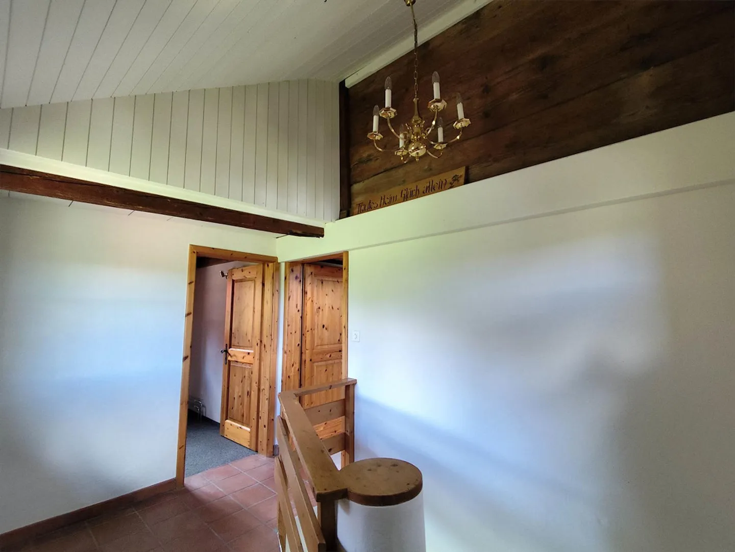 Appartamento affascinante di 6,5 stanze con grande garage - Foto 1 di 16