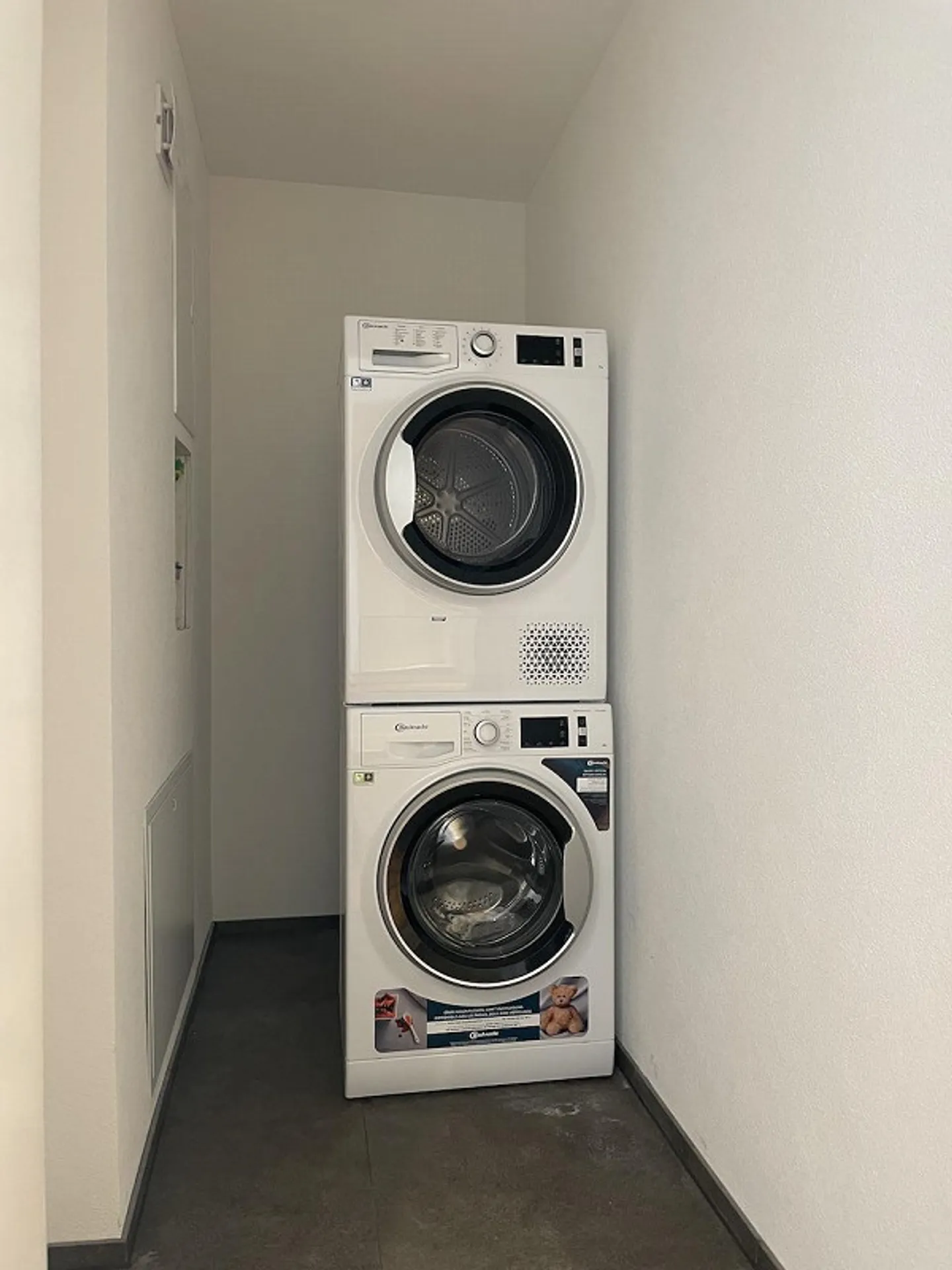 Bellissimo appartamento di 4,5 stanze in affitto - Foto 12 di 14