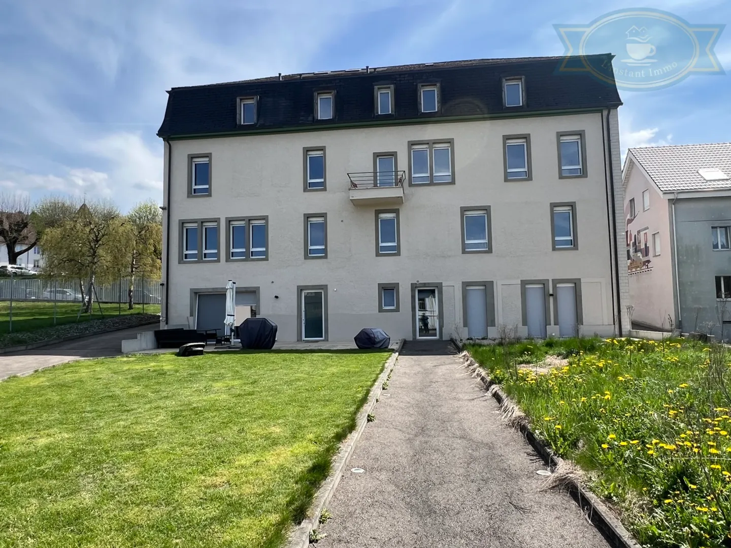 Charming Maisonette with Terrace - Photo 1 of 10