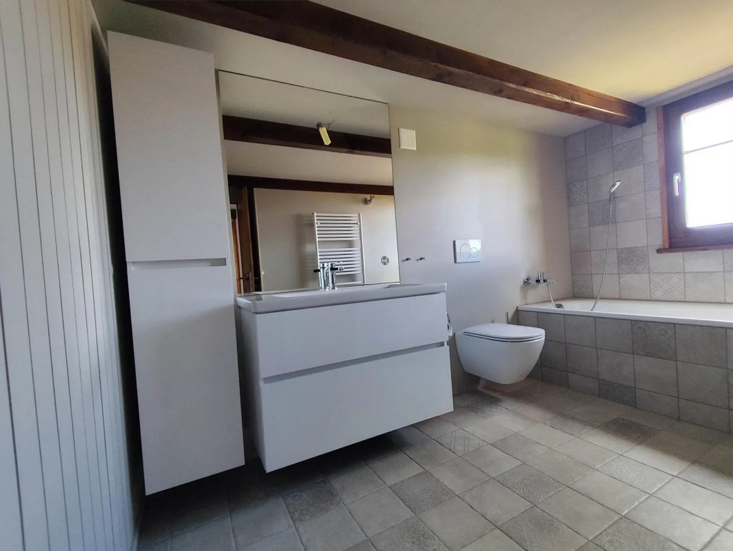 Appartamento affascinante di 6,5 stanze con grande garage - Foto 12 di 16