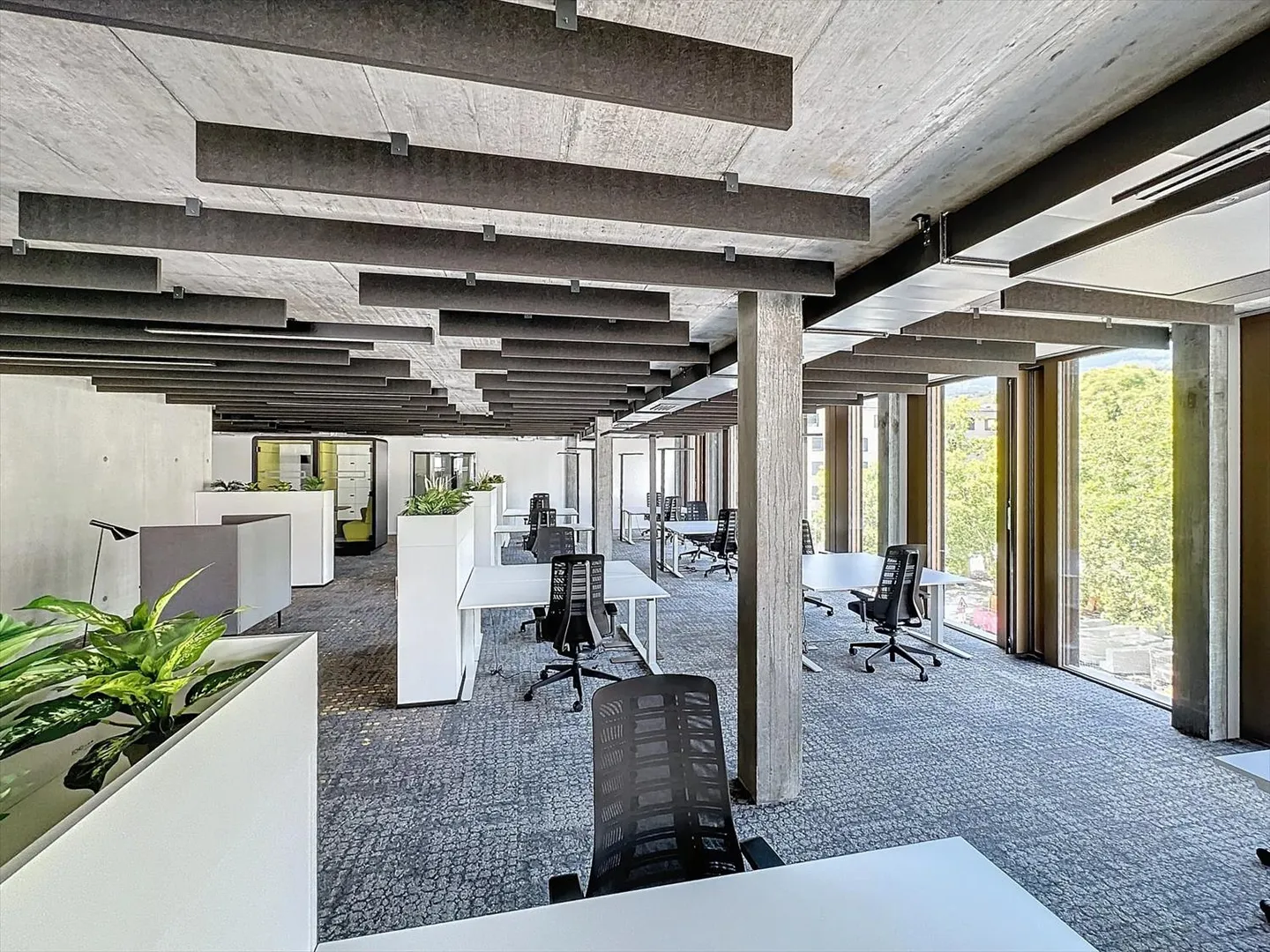 À louer au cœur de Sion, magnifiques bureaux partiellement meublés à partir de 70 m2 dans un nouveau quartier. - Photo 10 sur 12