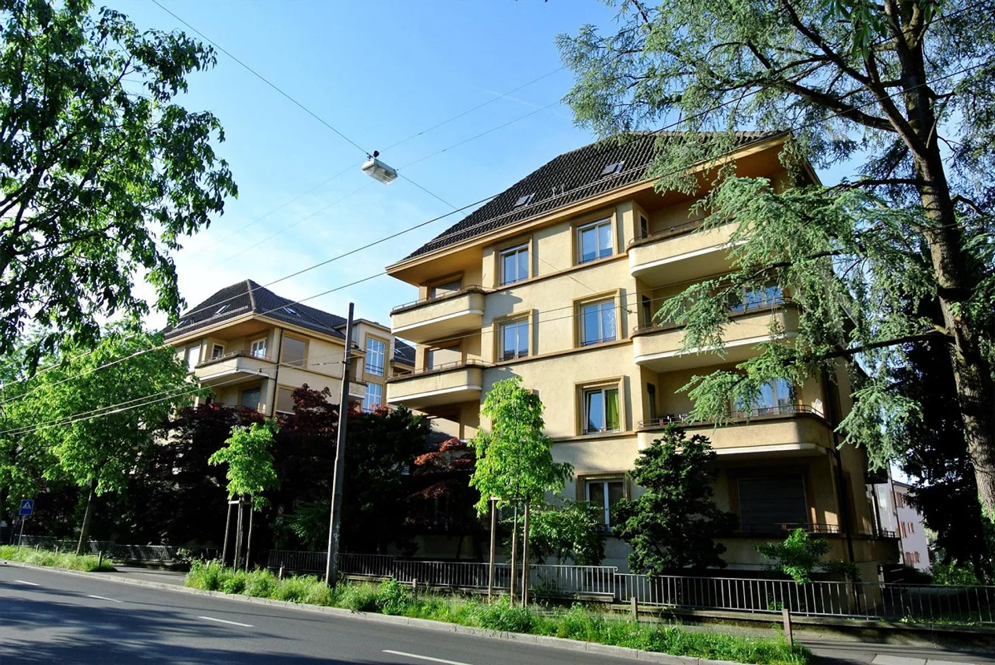 Grand appartement avec cachet / Un mois de loyer gratuit - Photo 1 of 1