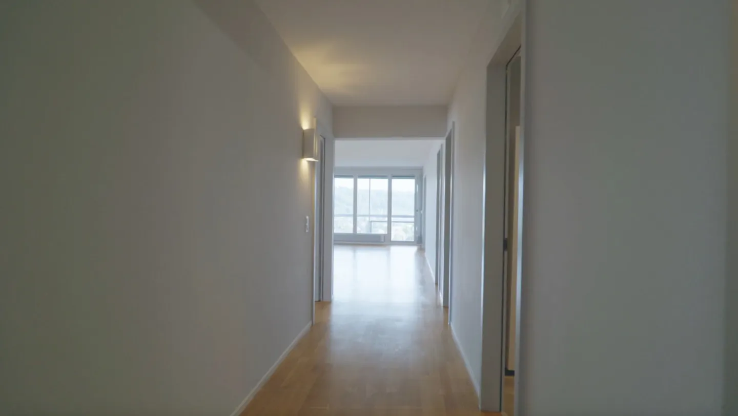 Comfortable 4.5-room apartment with large balcony and lift - ideal for families and seniors - Photo 5 of 12