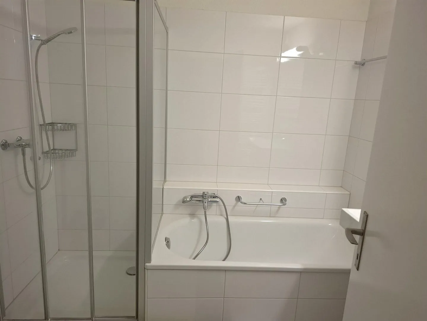 Bell'appartamento di 5,5 stanze con balcone - Foto 10 di 13