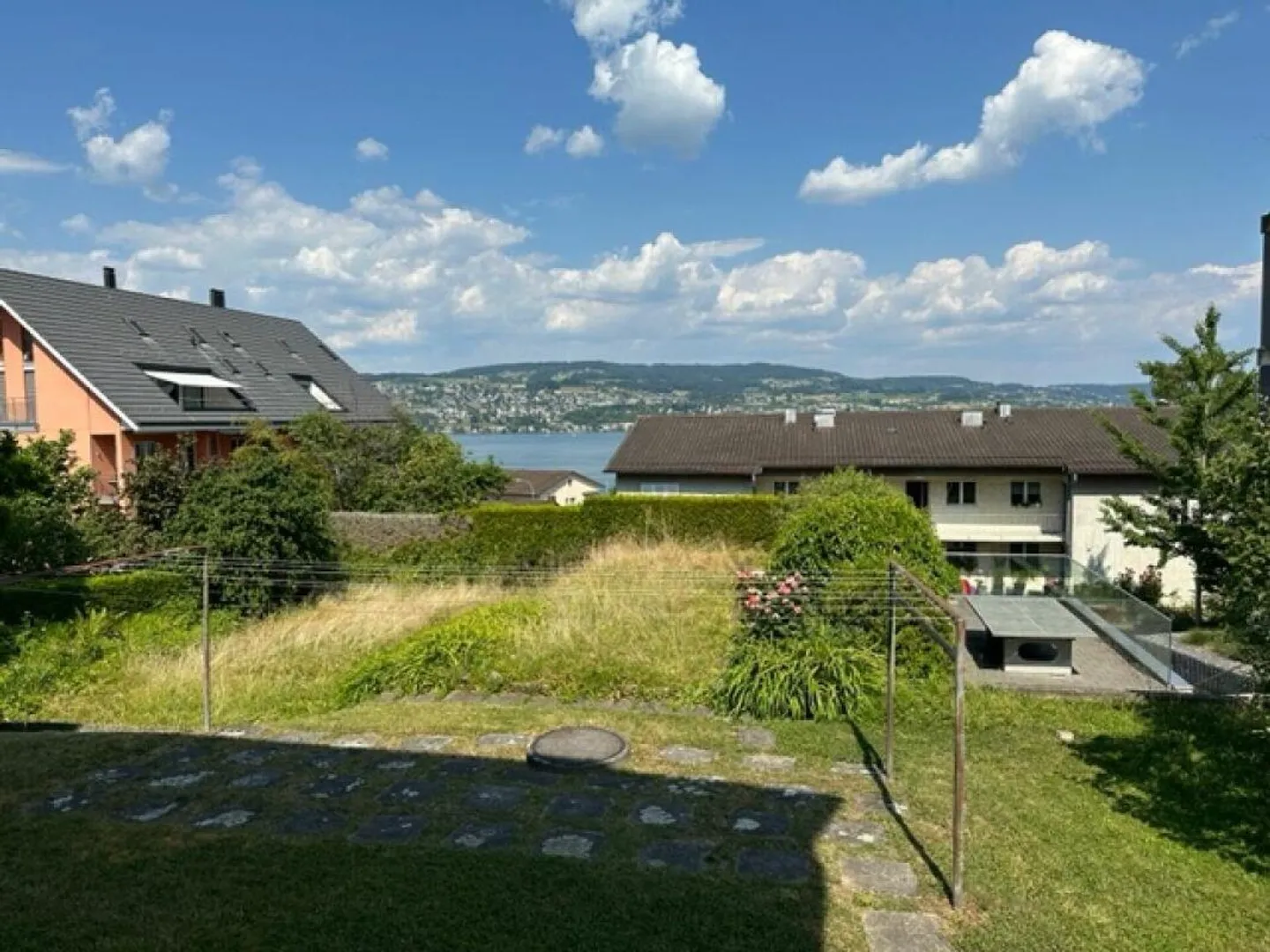Appartamento 3 locali con vista lago in affitto - Foto 1 di 6