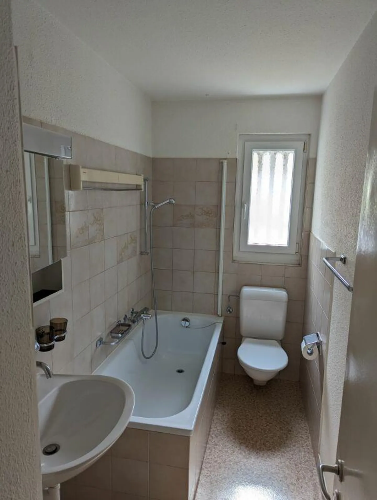 Appartamento 3 locali con vista lago in affitto - Foto 5 di 6