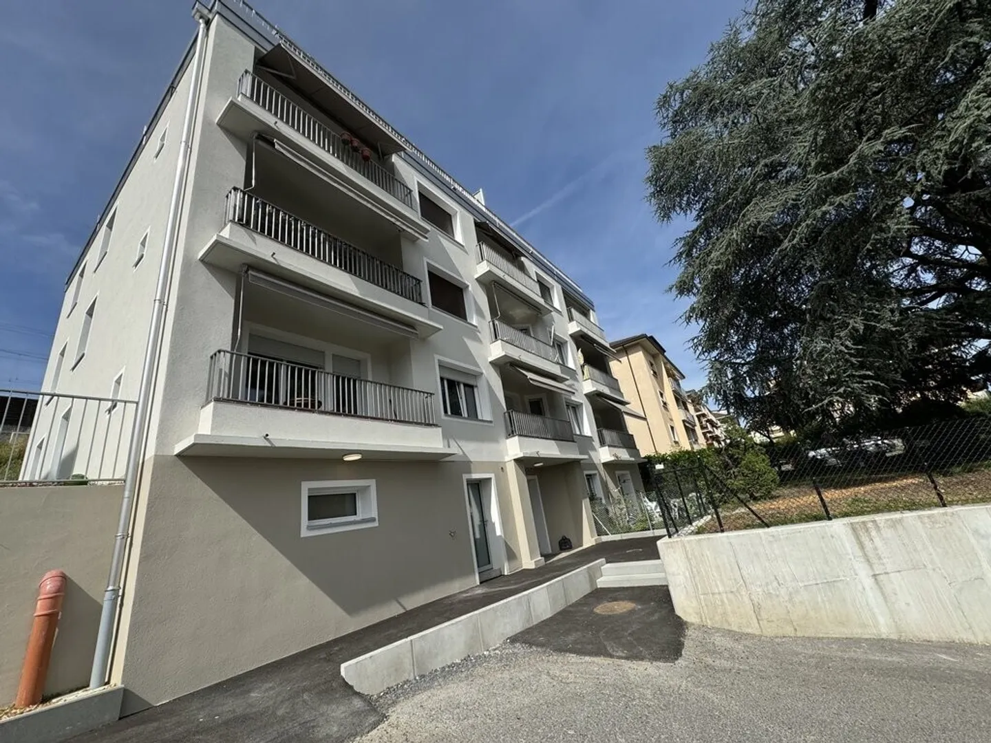 «Da afferrare! Splendida sistemazione in un quartiere verde!» - Foto 1 di 8