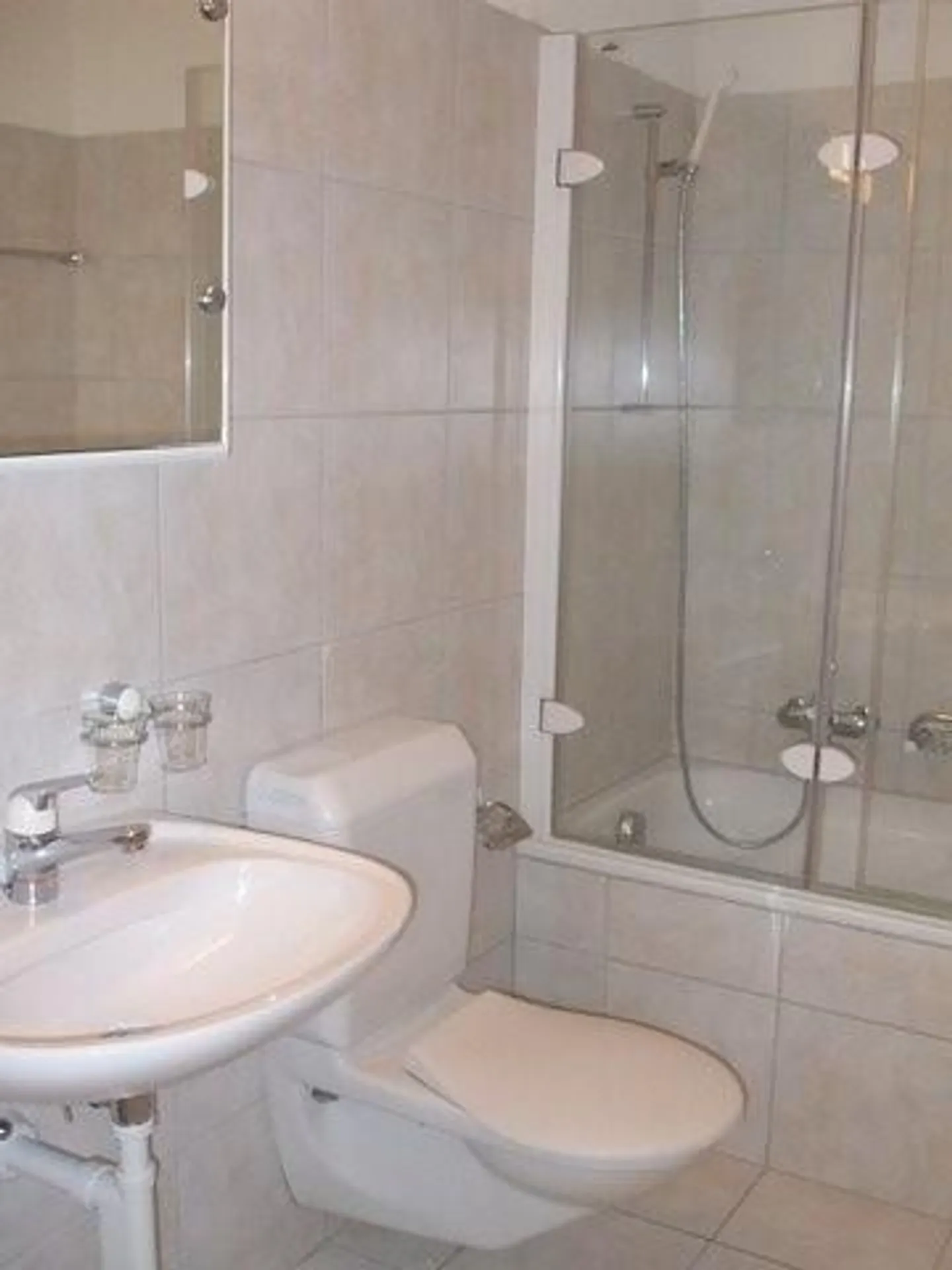 4.5 Room Apartment in Hagenbuch - Photo 8 of 8