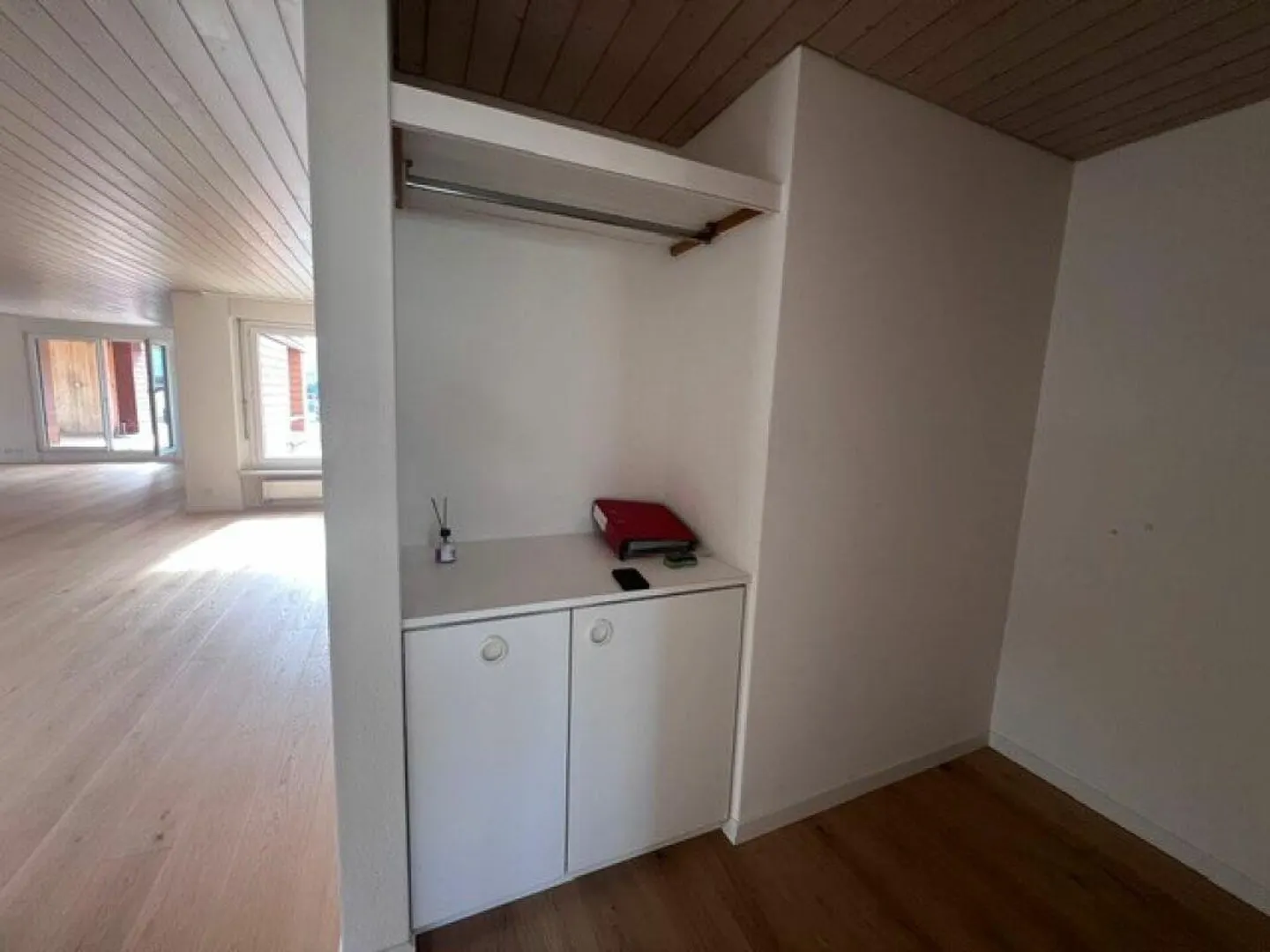 Traumhafte 5.5-Zimmerwohung mit grosszügigem Grundriss und Terrasse sucht Sie! - Foto 18 di 29
