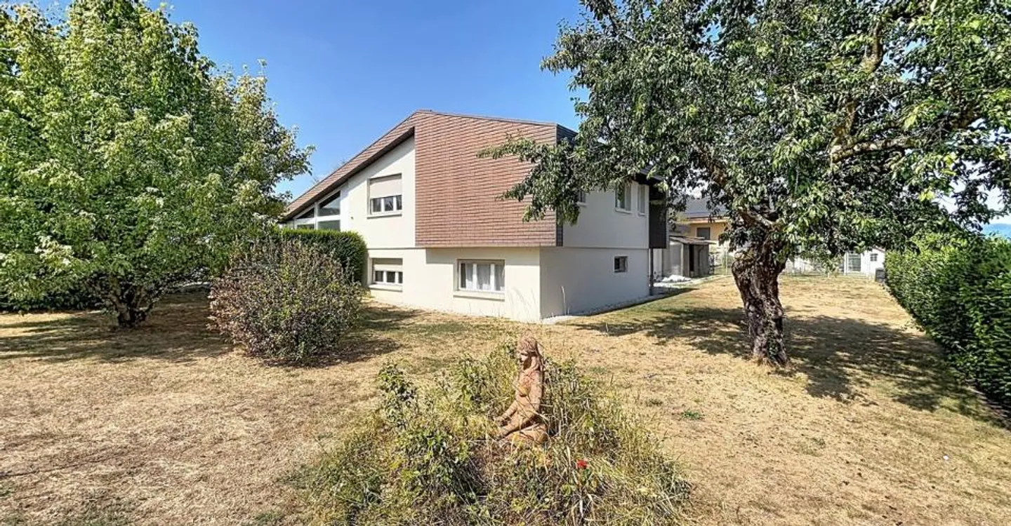 Maison familiale charmante avec jardin - Photo 9 sur 10