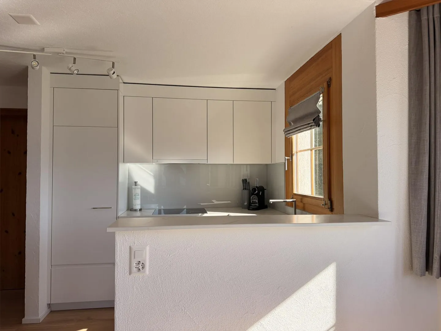 Vue sur la montagne incluse - Charmante, moderne première/seconde maison à Trin - Photo 12 sur 23