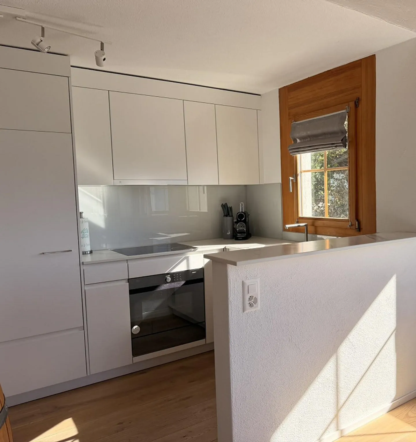 Vue sur la montagne incluse - Charmante, moderne première/seconde maison à Trin - Photo 11 sur 23