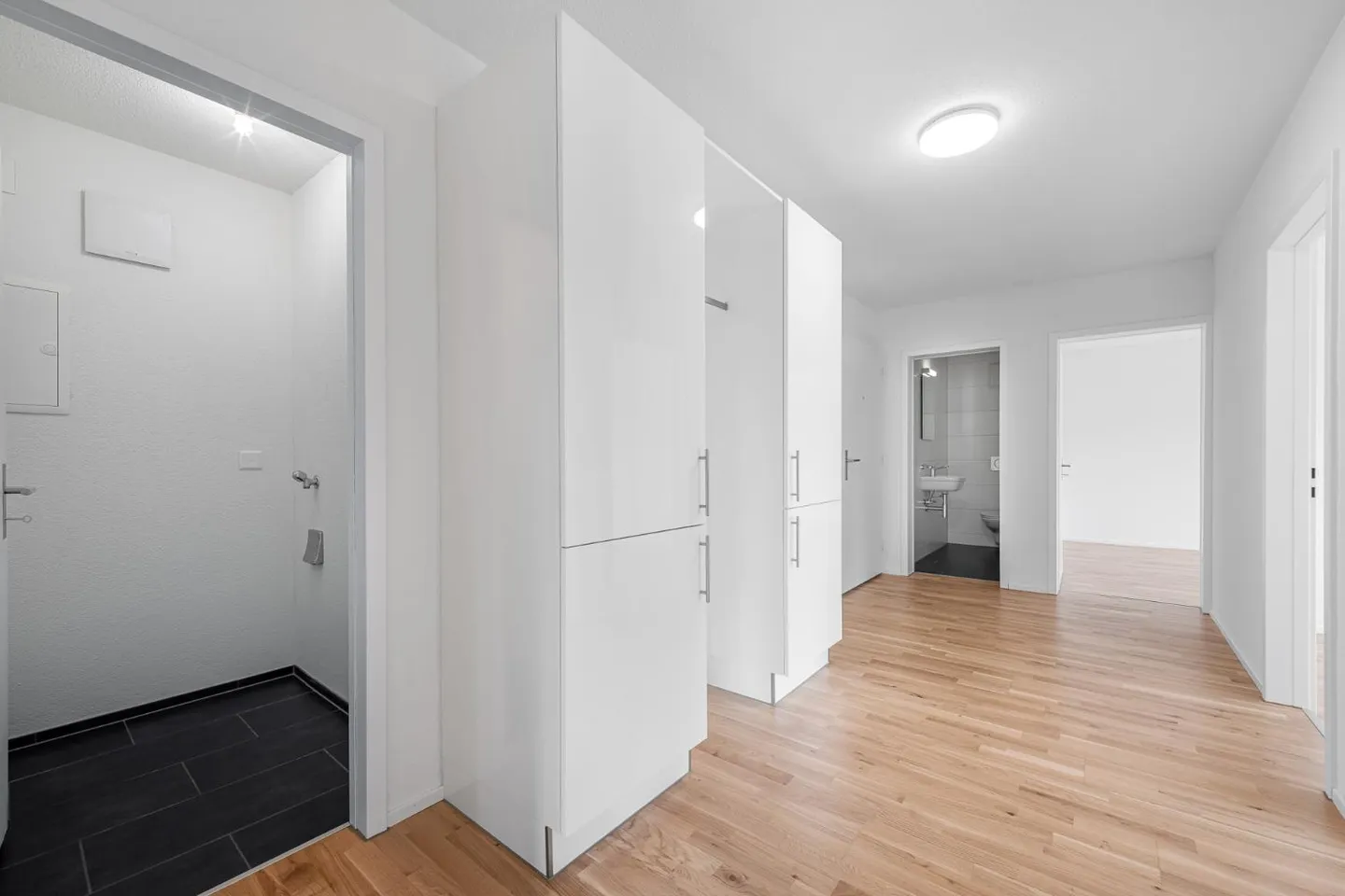 4.5 Room Apartment - Photo 3 of 13