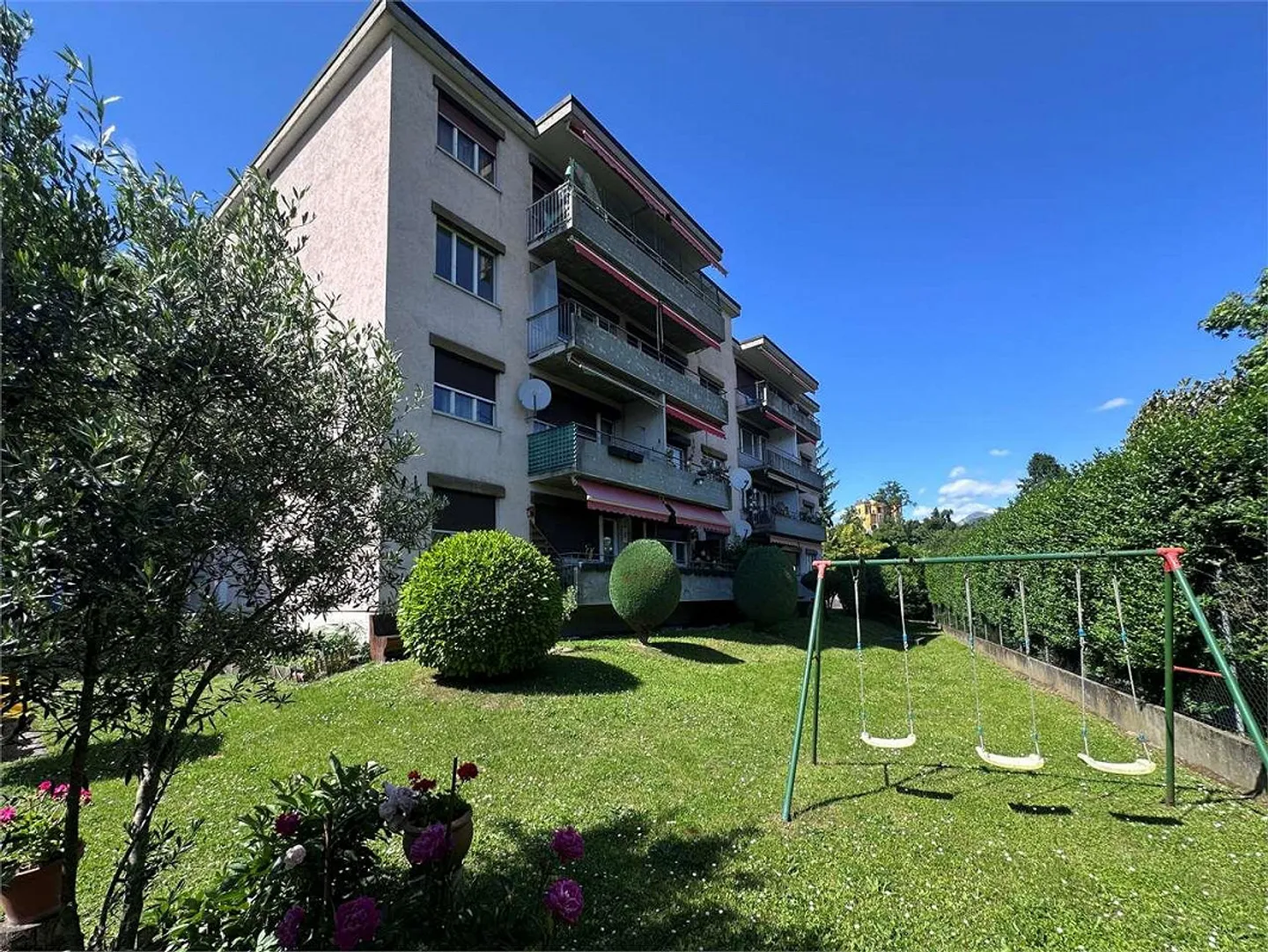 Spacious 3.5-room apartment in Stabio RENOVATED - Photo 12 of 12