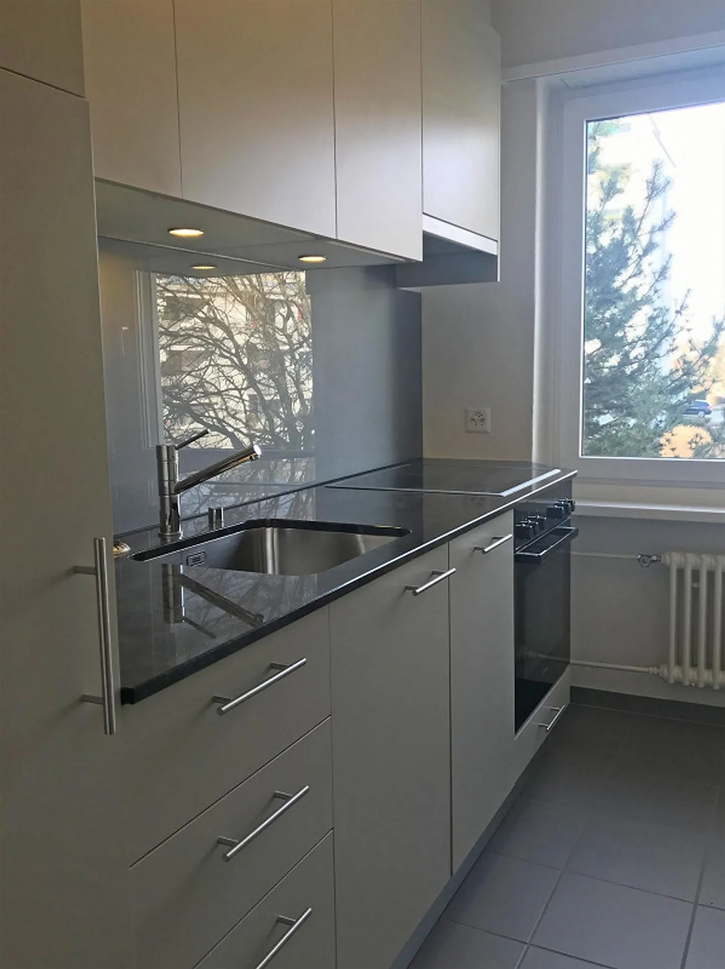 Studio Incantevole in Posizione Ideale - Foto 4 di 6