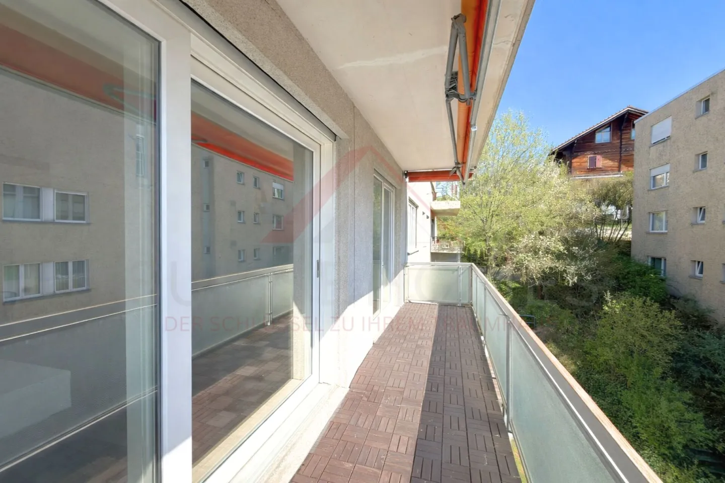 Modernized 5.5-Room Apartment - Photo 8 of 20