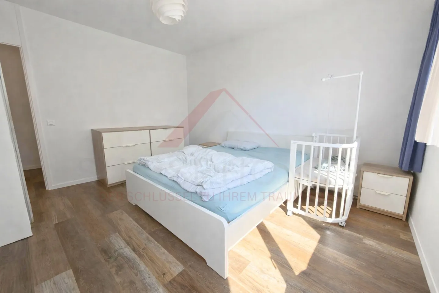 Modernized 5.5-Room Apartment - Photo 9 of 20