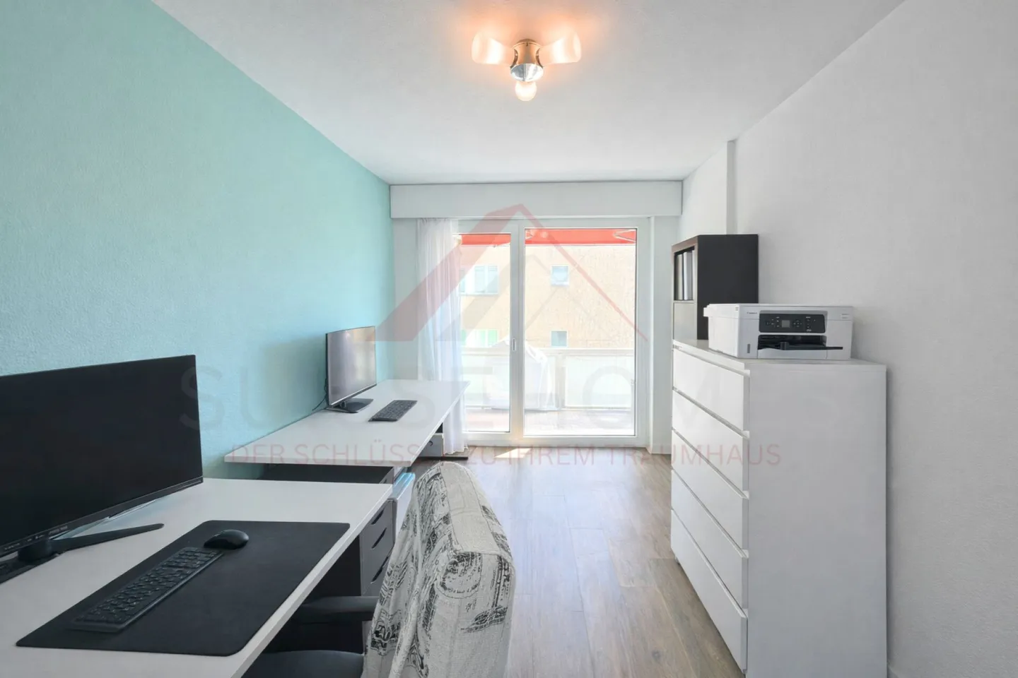 Modernized 5.5-Room Apartment - Photo 13 of 20