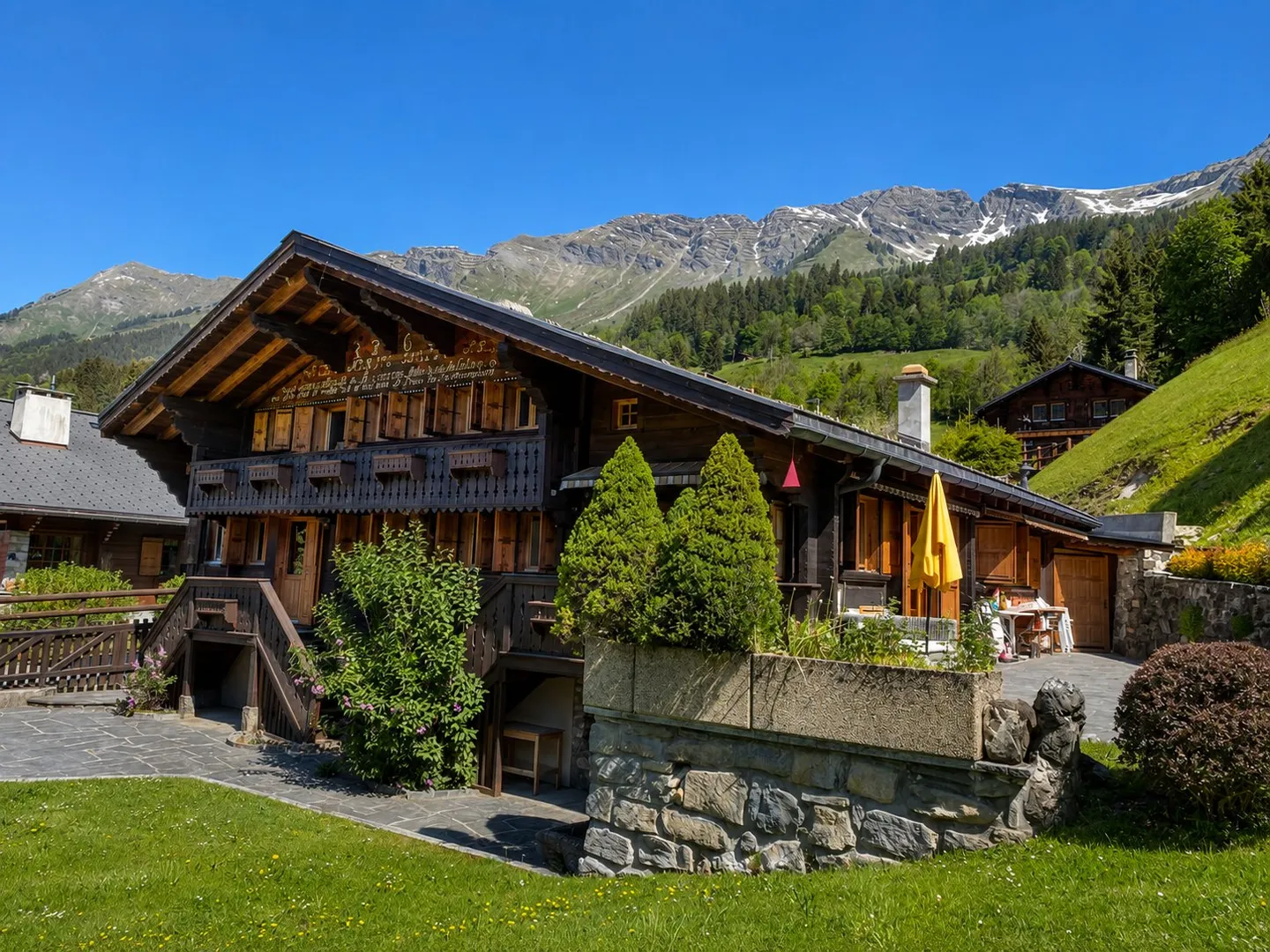 Charmantes Historisches Chalet - Foto 1 von 48