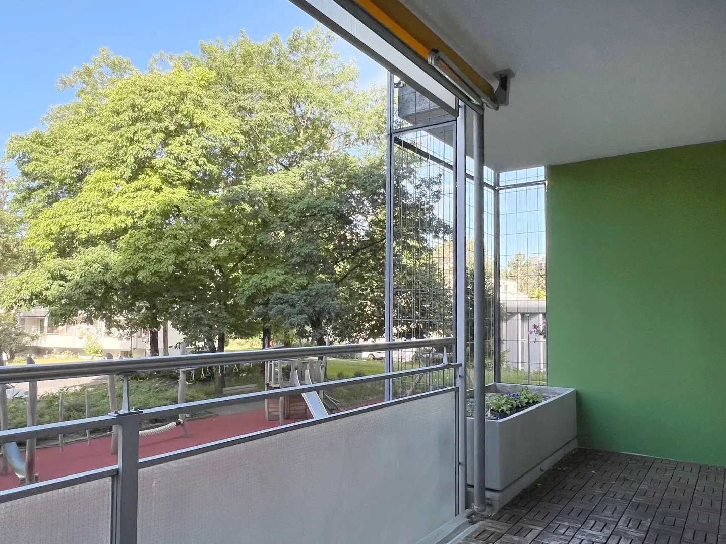 Appartement en copropriété ensoleillé de 3.5 pièces avec balcon, cave et place de parking intérieure - Photo 14 sur 25