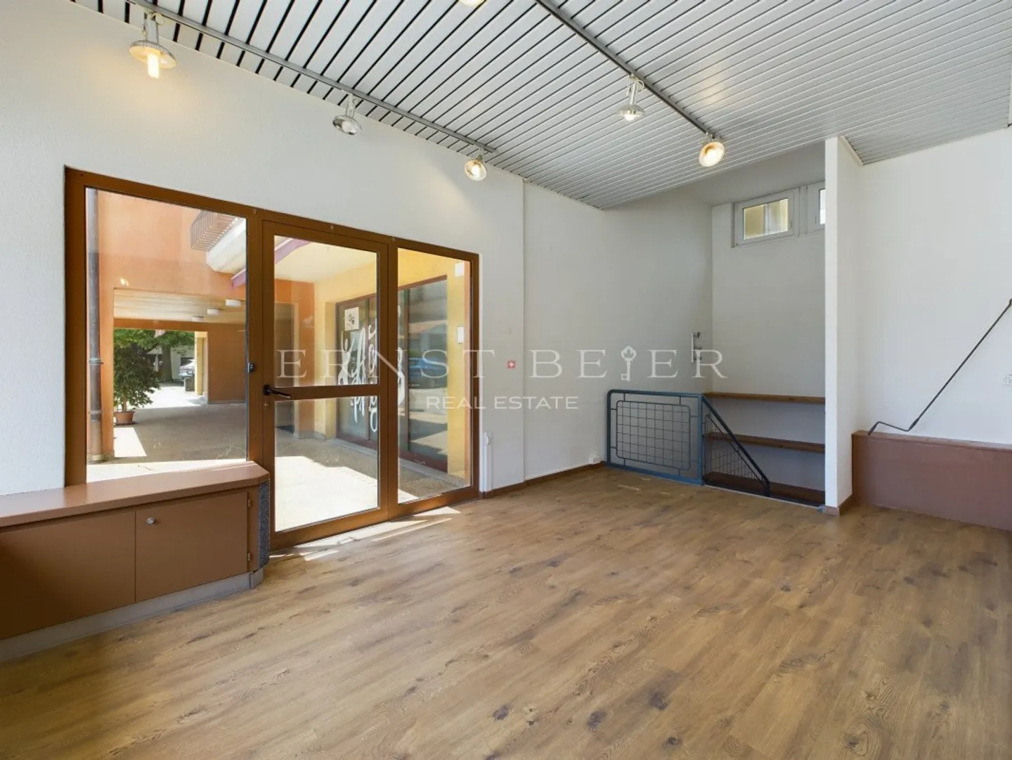 Commercio - Foto 2 di 10