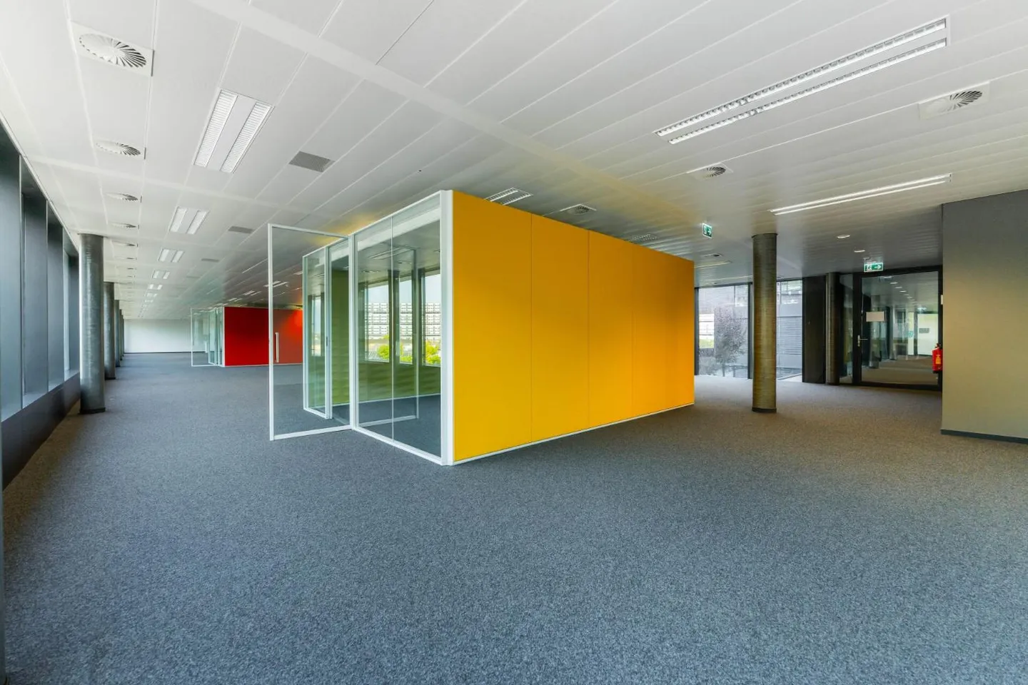 Superficie amministrativa di 529 m² al 3° piano - grandi spazi per uffici luminosi e modulari - Foto 6 di 9