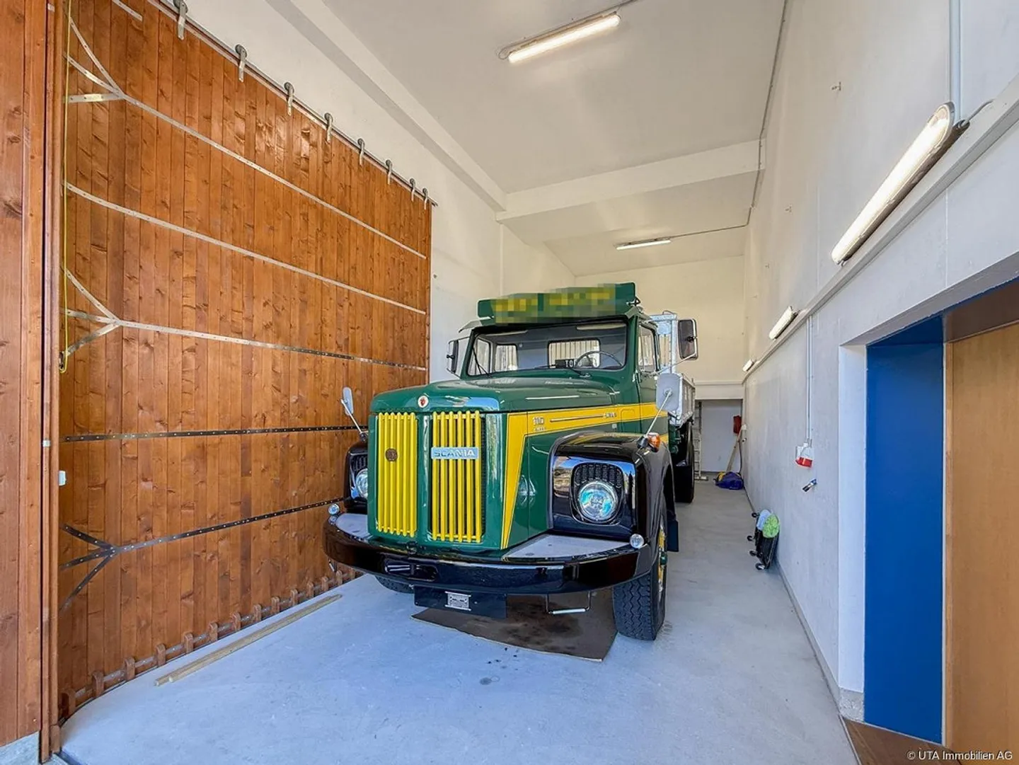 Deux maisons résidentielles, terrain à bâtir et garage pour camping-car !!! - Photo 12 sur 12