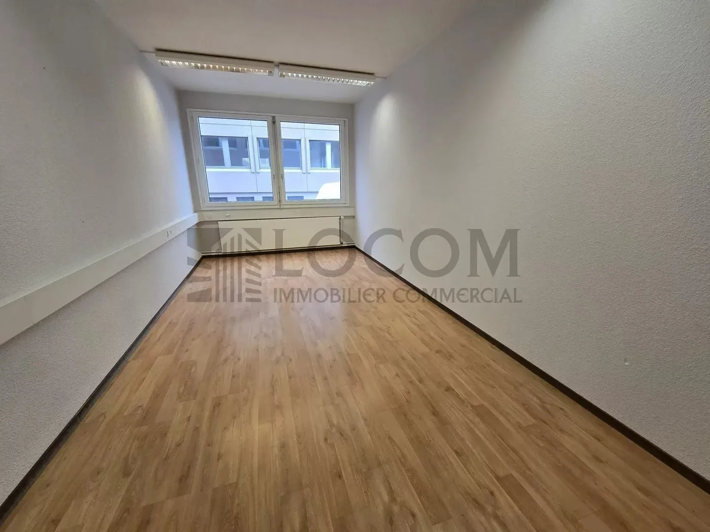 Locaux à louer dans un bâtiment équipé - Photo 9 sur 13