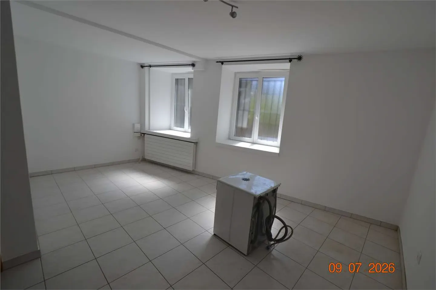 Solduno - Charmante Maison Rustique sur 3 Niveaux avec Espace Extérieur Privé - Photo 3 sur 6