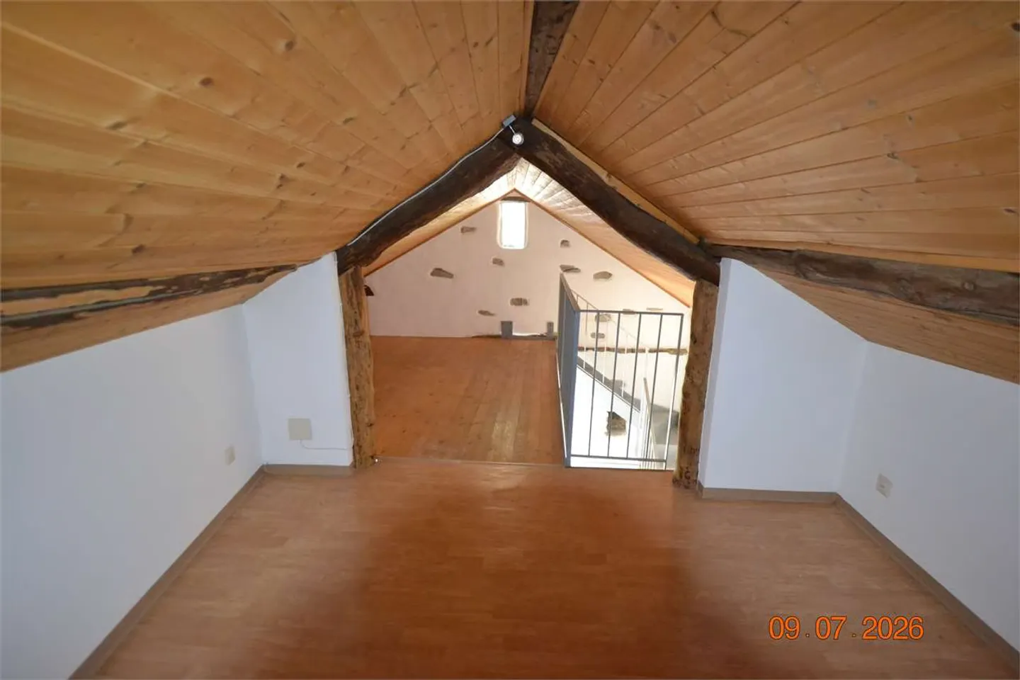 Solduno - Charmante Maison Rustique sur 3 Niveaux avec Espace Extérieur Privé - Photo 6 sur 6