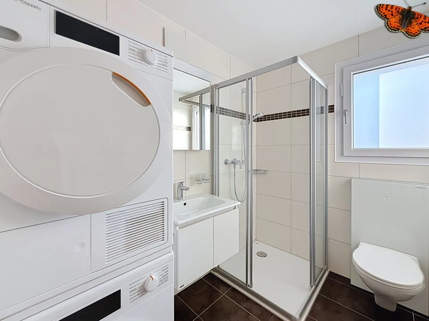 Modernes Appartement mit Balkon - Foto 8 von 9