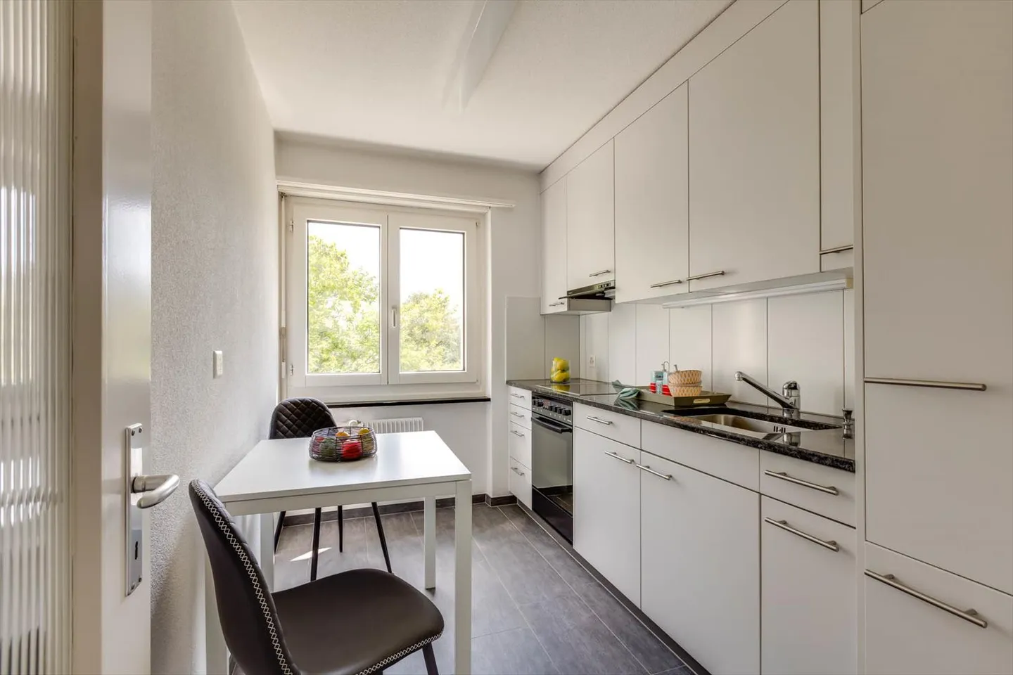 Apartment for rent - Photo 1 of 8