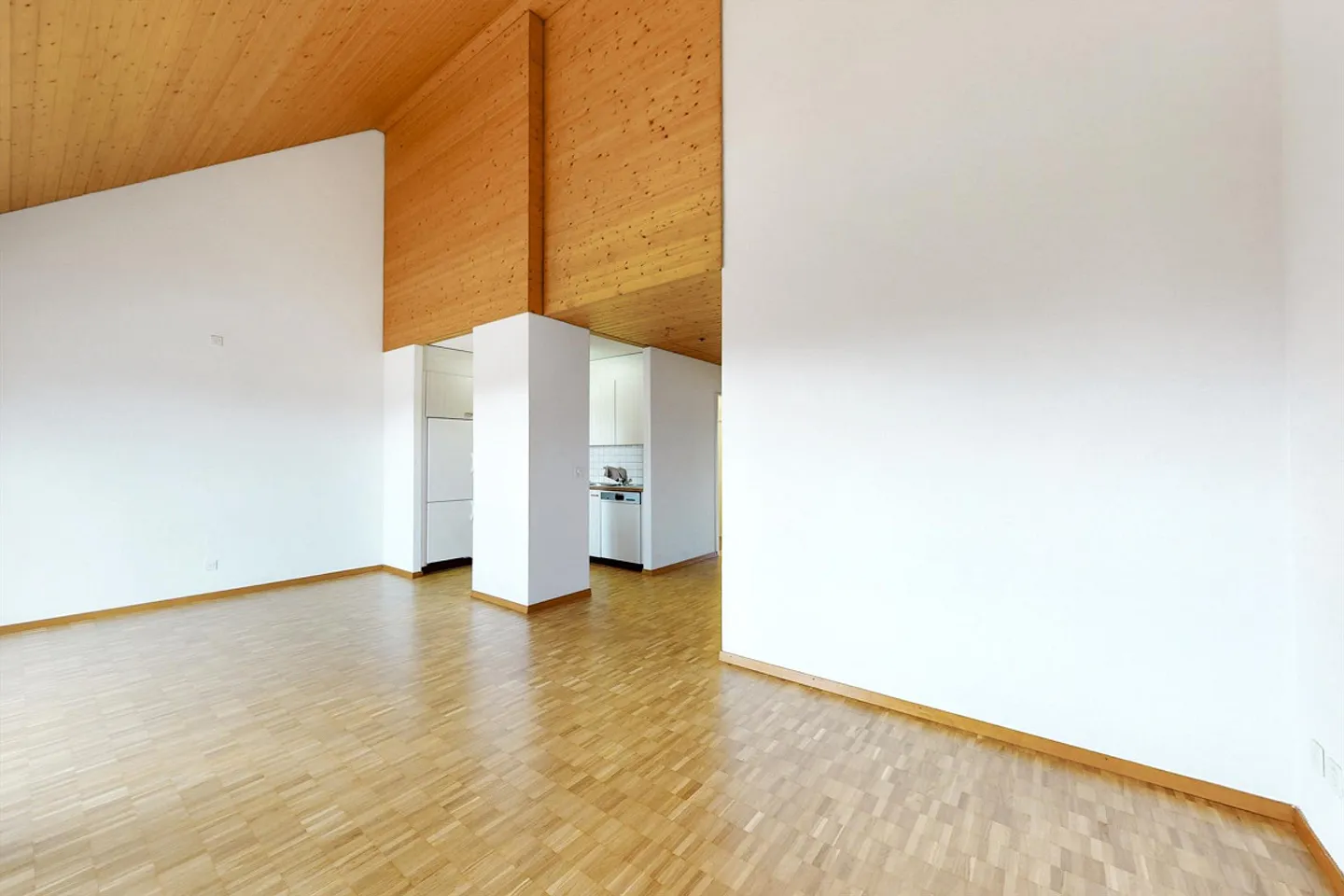 Petit mais bel appartement au cœur de Langenthal - Photo 3 sur 9
