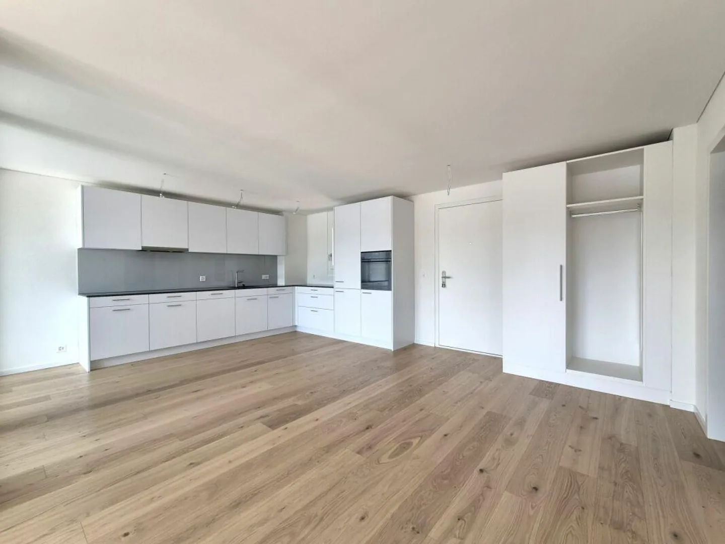 Prima locazione - appartamento moderno e urbano di 2,5 stanze a Brugg - Foto 3 di 8