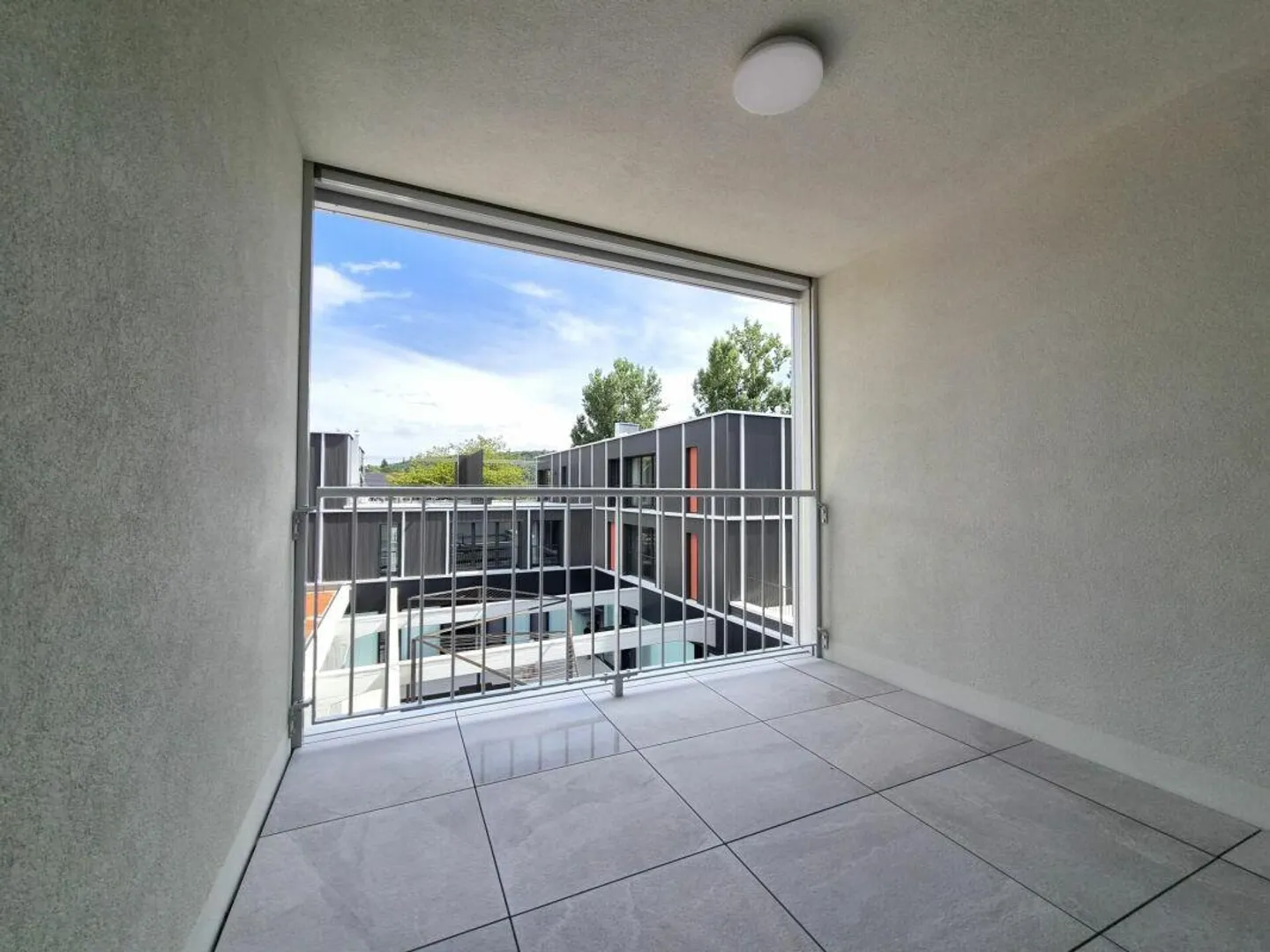 Prima locazione - appartamento moderno e urbano di 2,5 stanze a Brugg - Foto 7 di 8