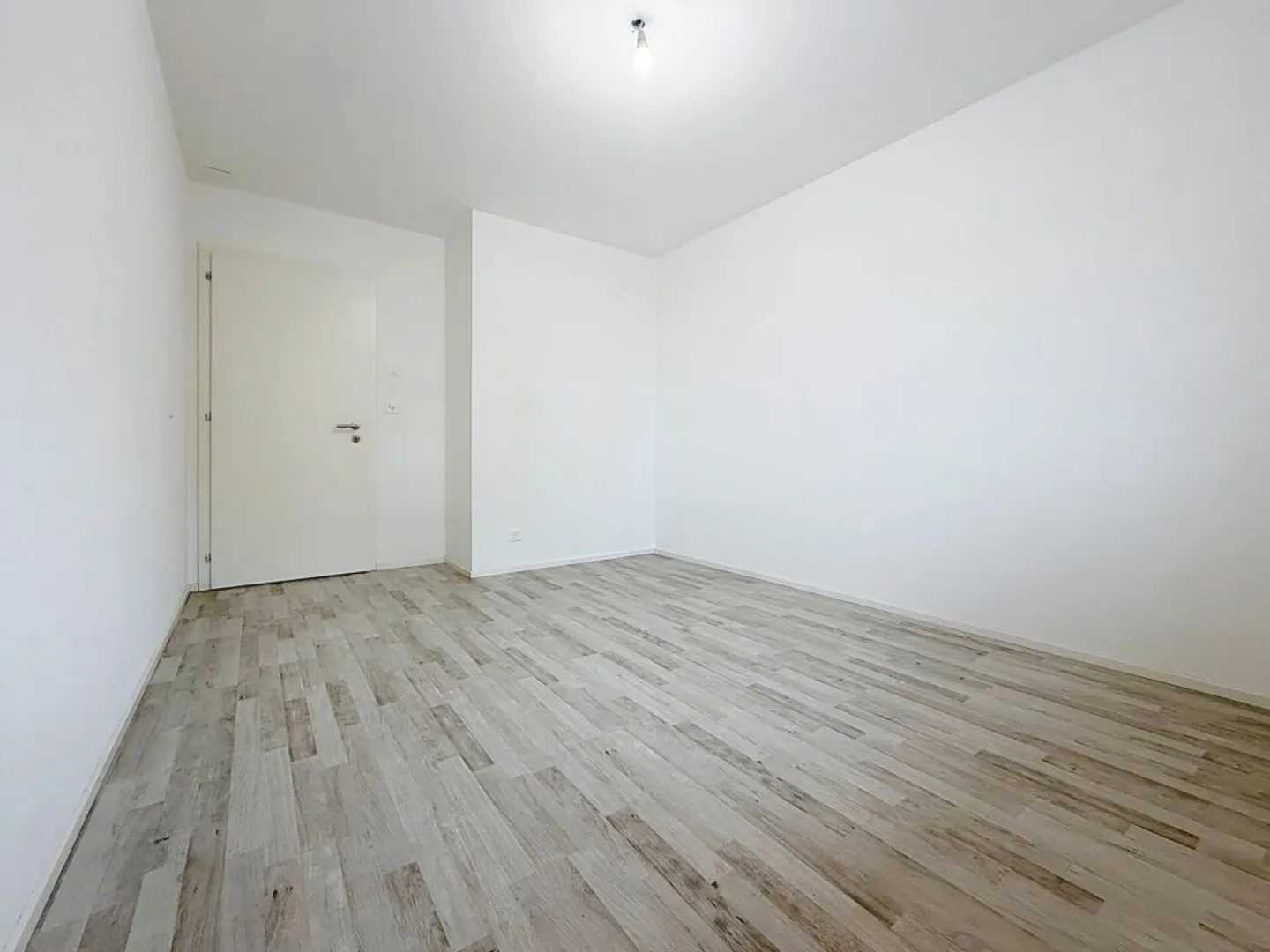 Très spacieux appartement de 4.5 pièces avec grand balcon à Collombey - Photo 8 sur 12