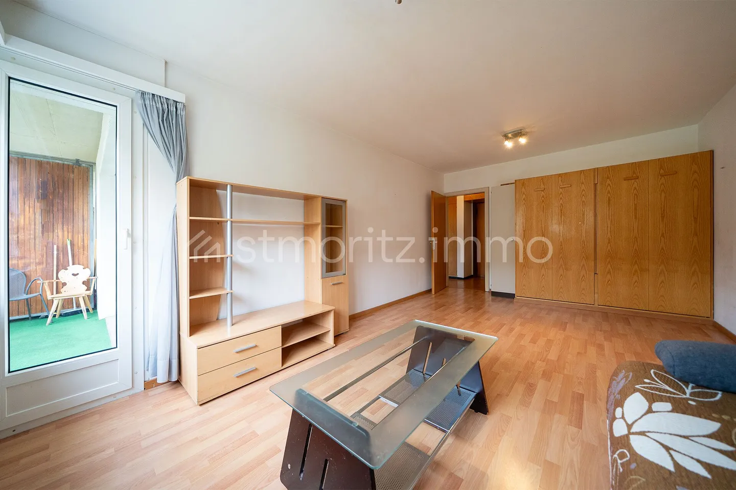 Holiday Apartment with Balcony and Exceptional Potential in the Heart of St. Moritz Bad - Photo 1 of 11