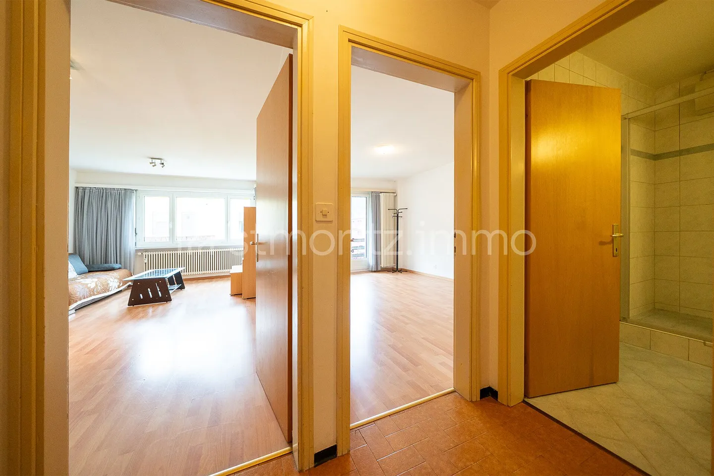 Holiday Apartment with Balcony and Exceptional Potential in the Heart of St. Moritz Bad - Photo 5 of 11