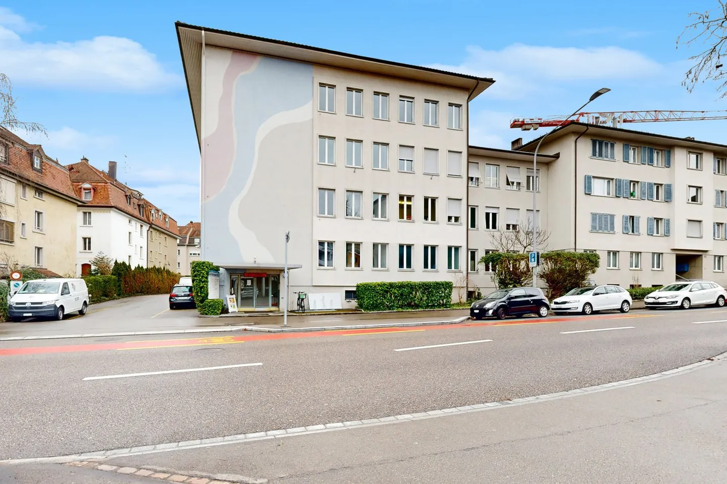 Compact Office Space with Charm - Central in Zurich Oerlikon - Photo 2 of 3